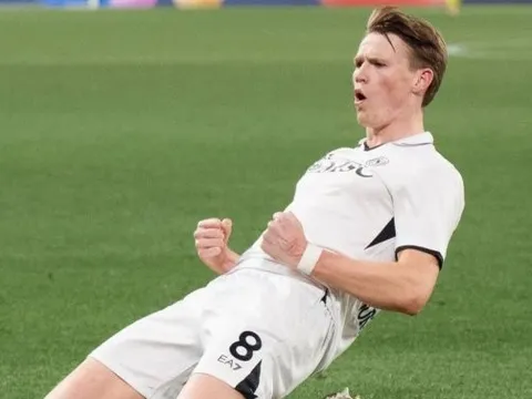 Scott Mctominay lại ghi bàn, MU có hối tiếc?