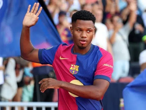 Ansu Fati giữ vững lập trường khi Barcelona quan tâm Marcus Rashford