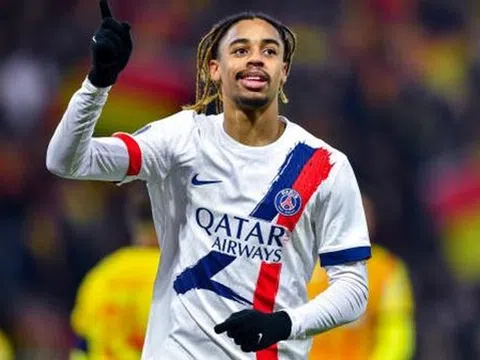 Man City bất ngờ để mắt đến sao PSG