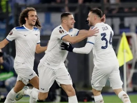 Roma nếm trái đắng; Lazio chiếm đỉnh bảng Europa League