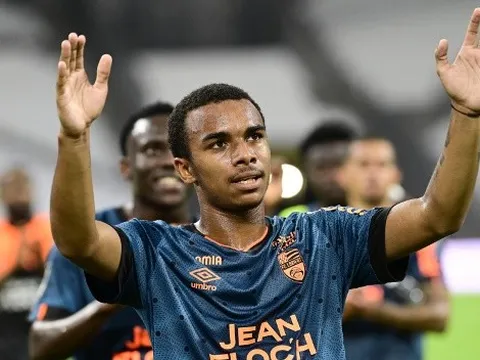 Chelsea, Tottenham gia nhập cuộc đua giành Mbappe mới