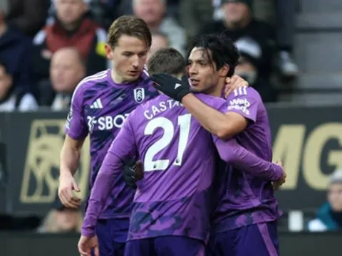 Isak tịt ngòi, Newcastle nguy cơ bị Man City nới rộng khoảng cách