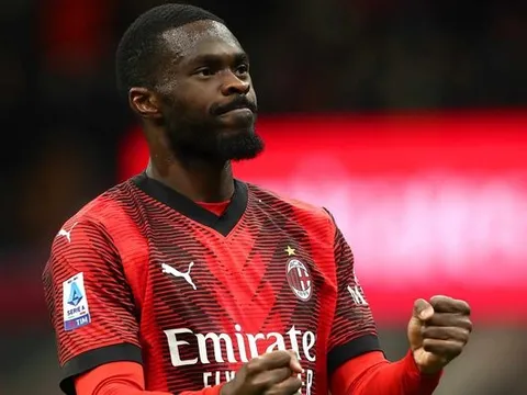 "Tôi nghĩ Arsenal cần một hậu vệ và tôi sẽ chọn Fikayo Tomori"