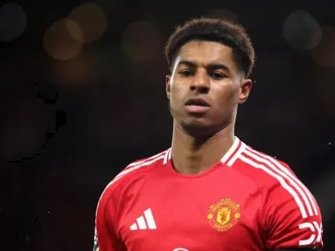 NÓNG! HLV Unai Emery phá vỡ im lặng về thương vụ Marcus Rashford