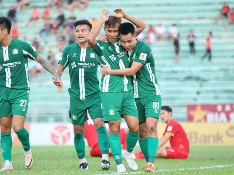 Vắng Công Phượng, Bình Phước thắng nghẹt thở Long An 2-1