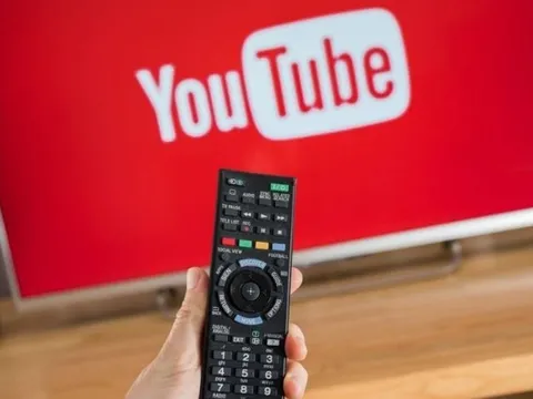 Trên tivi thông minh có 1 nút ẩn: Bật lên xem Youtube không bị làm phiền vì quảng cáo