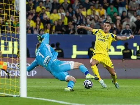 Ronaldo bất lực, Al-Nassr thua đau Al Ettifaq trên sân nhà