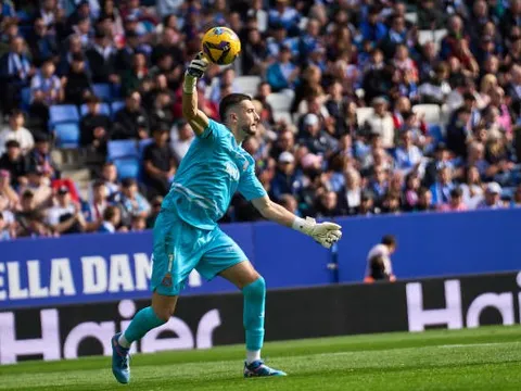Man City khơi mào cuộc chiến với Arsenal trên TTCN