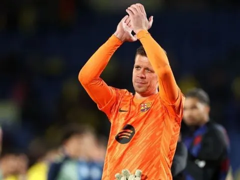 Szczesny: Bức tường phòng ngự, bùa may mắn của Barcelona