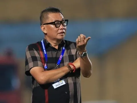 Điểm tin bóng đá Việt Nam ngày 10/3: Trọng tài V-League lại bị chỉ trích; Trò cũ Arne Slot bị chê tơi tả