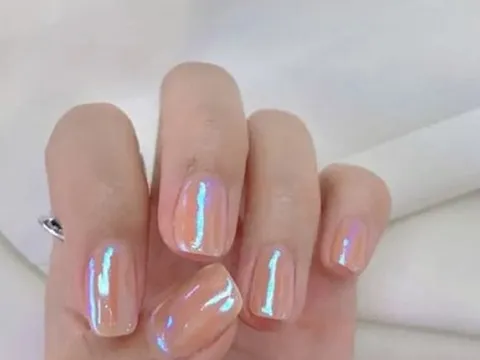 4 mẫu nail đơn giản nhưng nổi bật đem lại nét sang trọng cho đôi tay