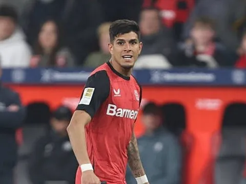 Real quyết tranh trung vệ thép Bundesliga với Man Utd