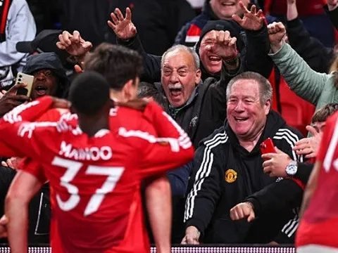 Người ta lại nói về Fergie Time và mộng mơ 85,8 triệu bảng