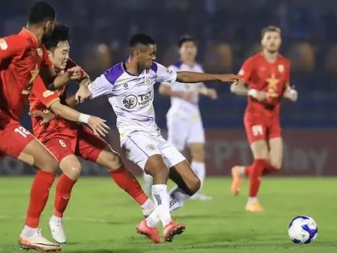 Lý do đằng sau màn ăn mừng của Mainoo