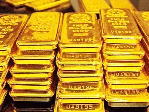 Hôm nay 23/4: Giá vàng rơi tự do từ đỉnh cao lịch sử
