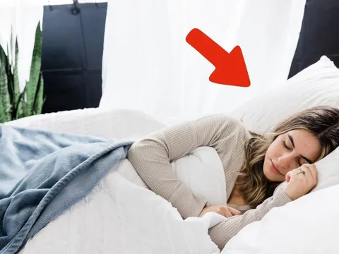 Mẹo phong thủy đơn giản giúp ngủ ngon hơn, đừng dùng dao kéo mà hãy đặt thứ này ở đầu giường