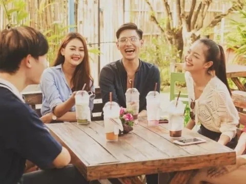 3 kiểu tụ họp 'lành ít dữ nhiều' mà người khôn ngoan cả đời tránh xa