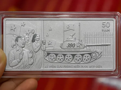 Cảnh giác với ‘bạc thỏi kỷ niệm’ tràn lan trên mạng: Đừng để lòng yêu nước trở thành cái bẫy của kẻ lừa đảo 