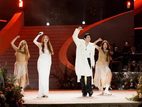 Noo Phước Thịnh cùng Hồ Ngọc Hà bùng nổ khi cover "Tình đầu quá chén"