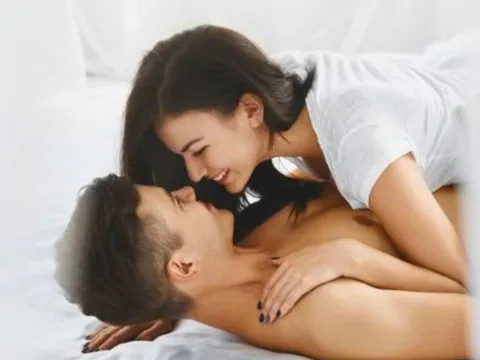 Phụ nữ có 'nhu cầu mạnh mẽ' nhất vào thời điểm nào? Đàn ông cần chú ý 2 khoảng thời gian này
