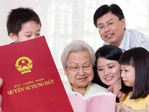 Sớm sang tên Sổ Đỏ cho con, cha mẹ già cay đắng sống trong nước mắt, làm 1 Điều này tốt cho cả hai