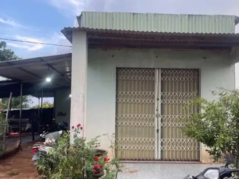 Vụ 3 mẹ con qua đời trong nhà khóa cửa: Camera từ điểm trông giữ trẻ cho thấy hành động bất ngờ của người mẹ