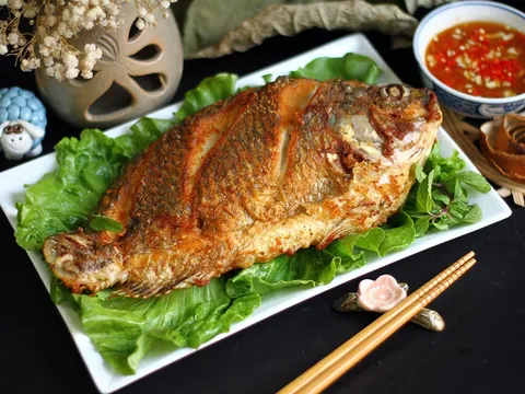 Rán bất kỳ loại cá nào chỉ cần nhúng qua loại nước này: Cá giòn tan, thơm ngon, giàu dinh dưỡng