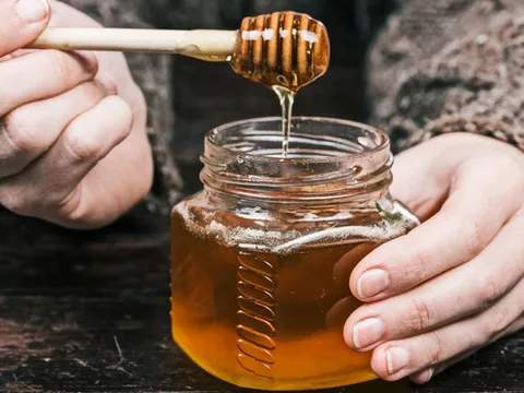 Gan nhiễm mỡ không chỉ do rượu: Cảnh báo 5 loại đồ uống “tưởng tốt” nhưng gây hại gan nếu dùng sai cách