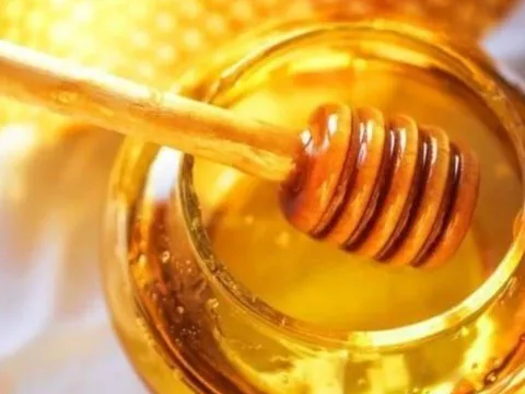 Uống mật ong vào thời điểm này trong ngày, giảm cân nhanh chóng mà không cần nhịn ăn