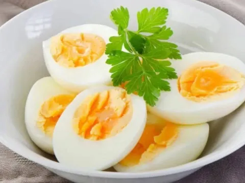 Bữa sáng đừng ăn xôi hay mì tôm: 5 món tiện lợi, bổ dưỡng ngang nhân sâm tổ yến