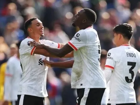 Liverpool lo ngại Real lặp lại thương vụ Trent 2.0