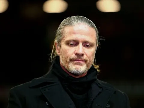 Emmanuel Petit mệt mỏi khi Arsenal liên tục trắng tay
