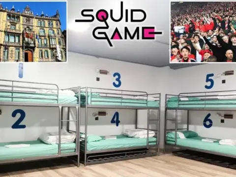CĐV MU và Tottenham phẫn nộ vì giá phòng khách sạn Squid Game quá cao