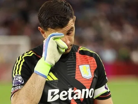 Emiliano Martinez cân nhắc các lựa chọn ở châu Âu nếu rời Aston Villa