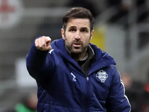 Fabregas so sánh môi trường ở Como với Arsenal