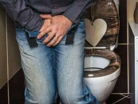 4 hành vi gây "hại dương" ở nam giới: Đàn ông dù thích cũng phải tránh ngay vì sức khỏe!