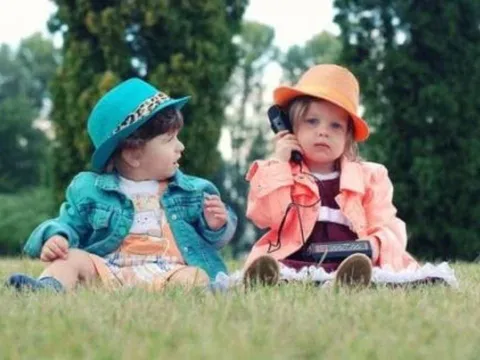 Những bà mẹ thông minh không bao giờ khoe '4 điều' về con mình trên mạng xã hội