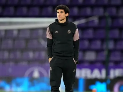 Real Madrid khủng hoảng hàng thủ trước cuộc chạm trán Sevilla
