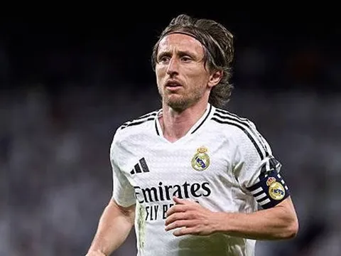 Real thắng trận, Ancelotti úp mở tương lai Modric