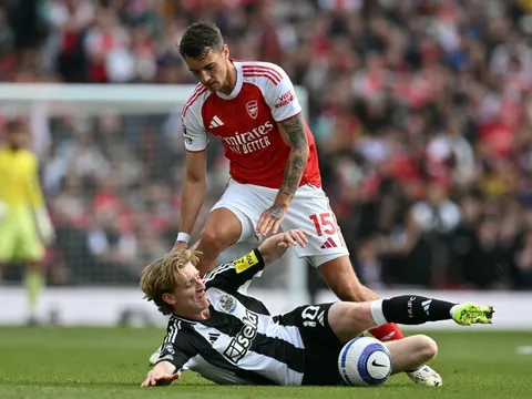 Màn trình diễn cho thấy Arsenal phải giữ chân Jakub Kiwior