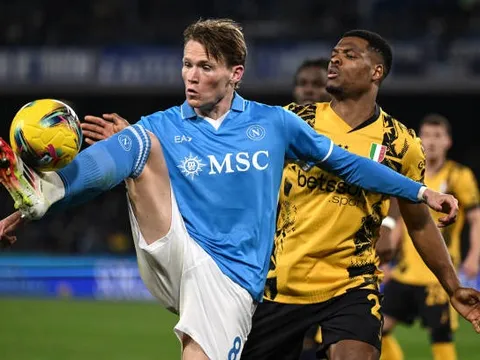 Serie A trở lại thời hoàng kim bằng kịch tính và cảm xúc