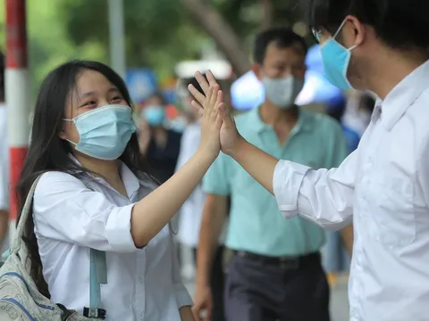 Những ngành học được miễn 100% học phí trong năm 2025: Số 1 còn nhận thêm 3,63 triệu/tháng