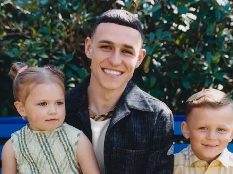 Phil Foden và khoảnh khắc ấn tượng trong Ngày của cha