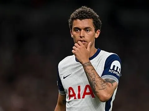 Brennan Johnson: Tottenham không thể coi thường Man United