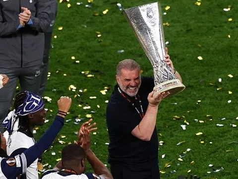 Salah đăng bài "xát muối" Man Utd sau thất bại chung kết đau đớn