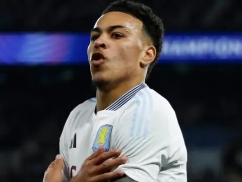 Morgan Rogers lọt tầm ngắm Chelsea sau mùa giải bùng nổ