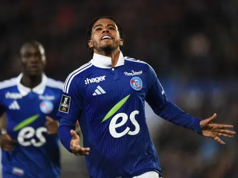 Chelsea và dàn tiền vệ hơn 300 triệu bảng