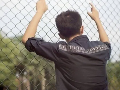 Tổ tiên nhắc nhở: "Người mở miệng nói câu này, cả đời nghèo khó không thoát nổi"