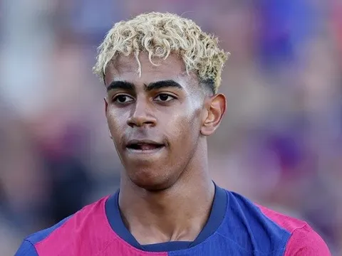 Barca giữ chân hàng loạt trụ cột, tạo nền móng cho kỷ nguyên Flick