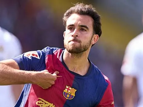 Hansi Flick yêu cầu Barcelona gia hạn với 1 ngôi sao